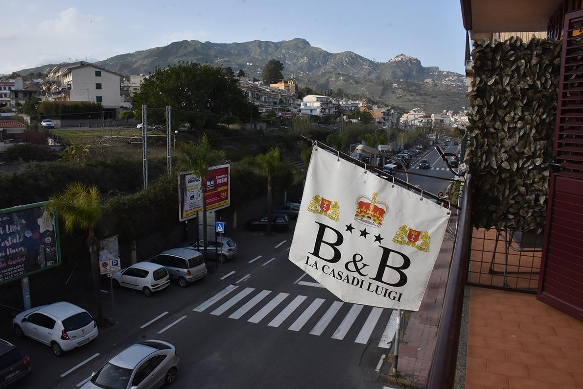 B&B La Casa Di Luigi Giardini Naxos Dış mekan fotoğraf